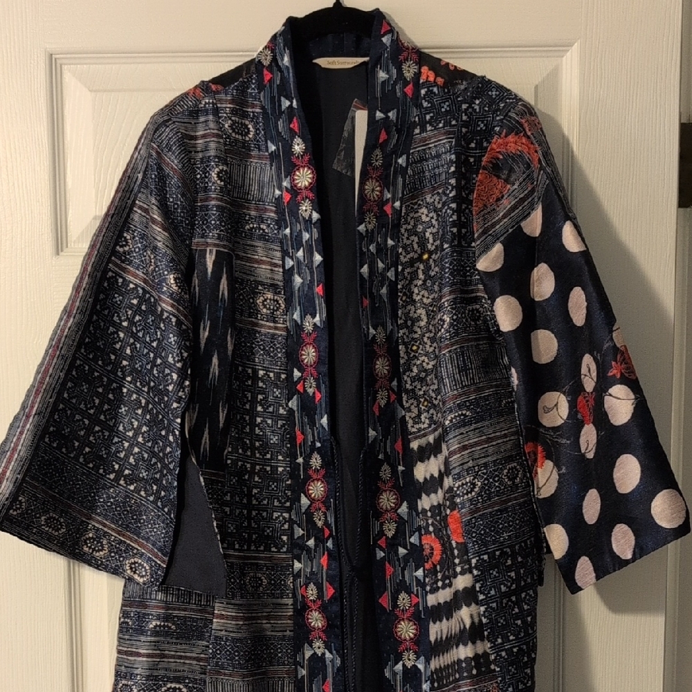 Soft Surroundings Embroidered Navy Kimono